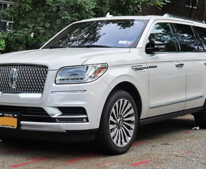 23 Lincoln Cars