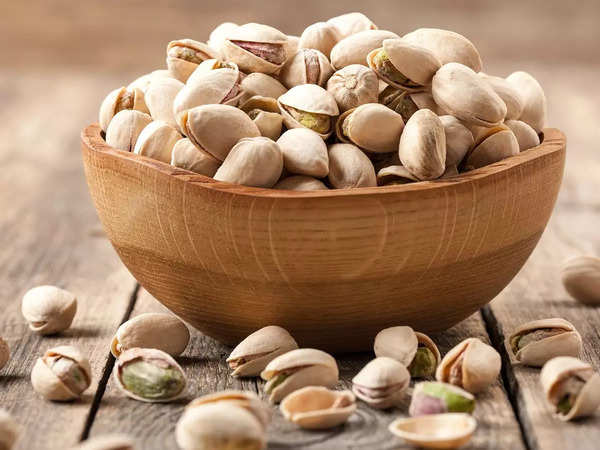 national-pistachio-day-2023-know-5-health-benefits-of-eating-pistachios (1)