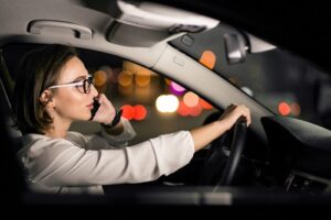 business-woman-car