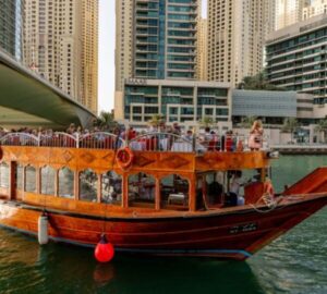 dhow-cruise-dinner-dubai-marina-A-17-03-1024x640-1-600x540